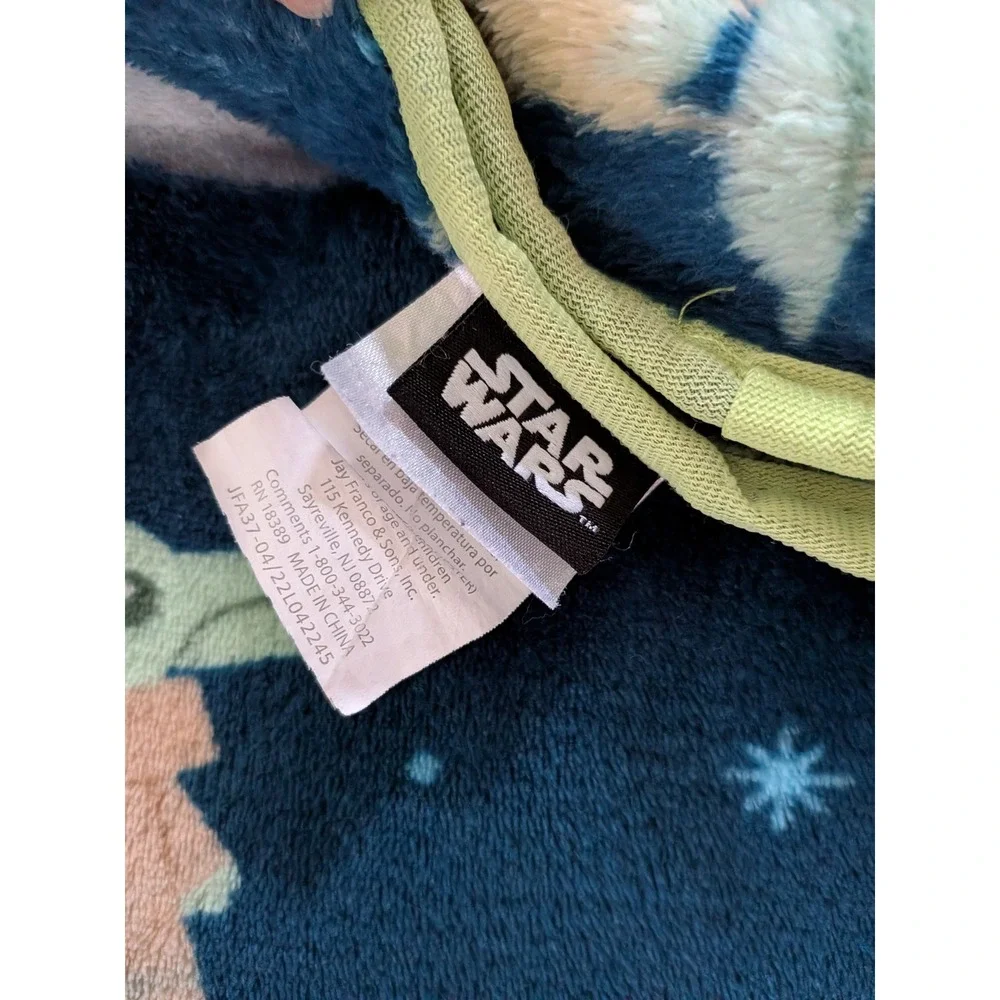Star Wars cozy up